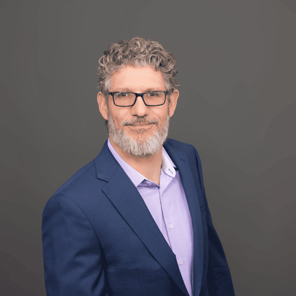 Thom Phipps headshot